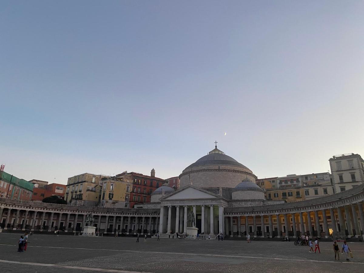 Apartamento Casa Tiare, The Heart Of Piazza Plebiscito Nápoles Exterior foto